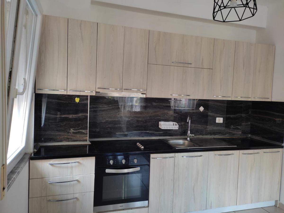 Comfy City Center Apartment Shkodër Esterno foto